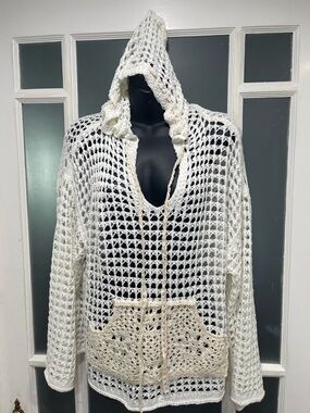 POL Hooded Crochet Open-Knit Coverup in White and Cream Pocket